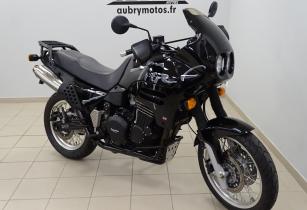 TRIUMPH TIGER 900